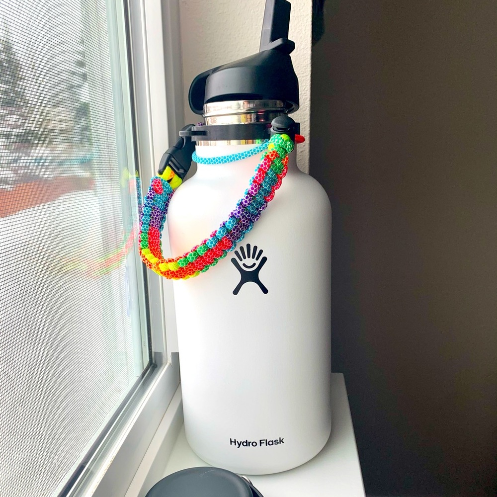 64 Oz. White Hydro Flask